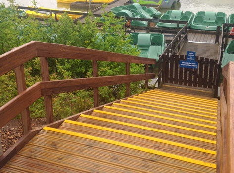 Medium Grit Anti-Slip Stair Nosing Stair Nosings